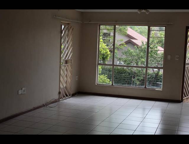 3 BEDROOM APARTMENT FOR SALE IN VORNA VALLEY